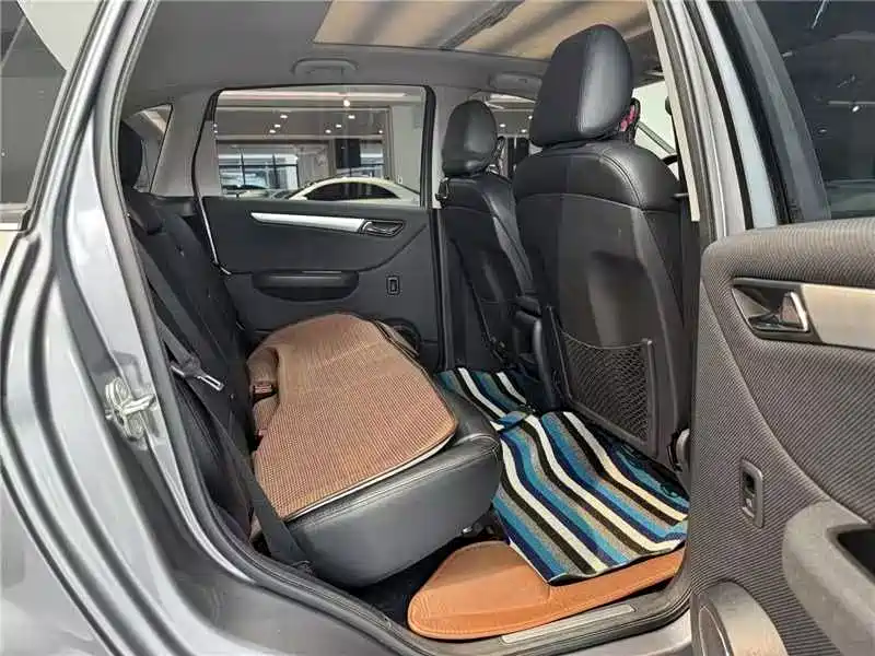 Mercedes-Benz B-Class — миниатюра 14