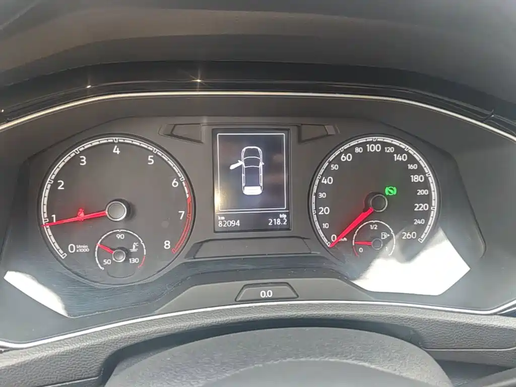 Volkswagen T-Roc — миниатюра 12