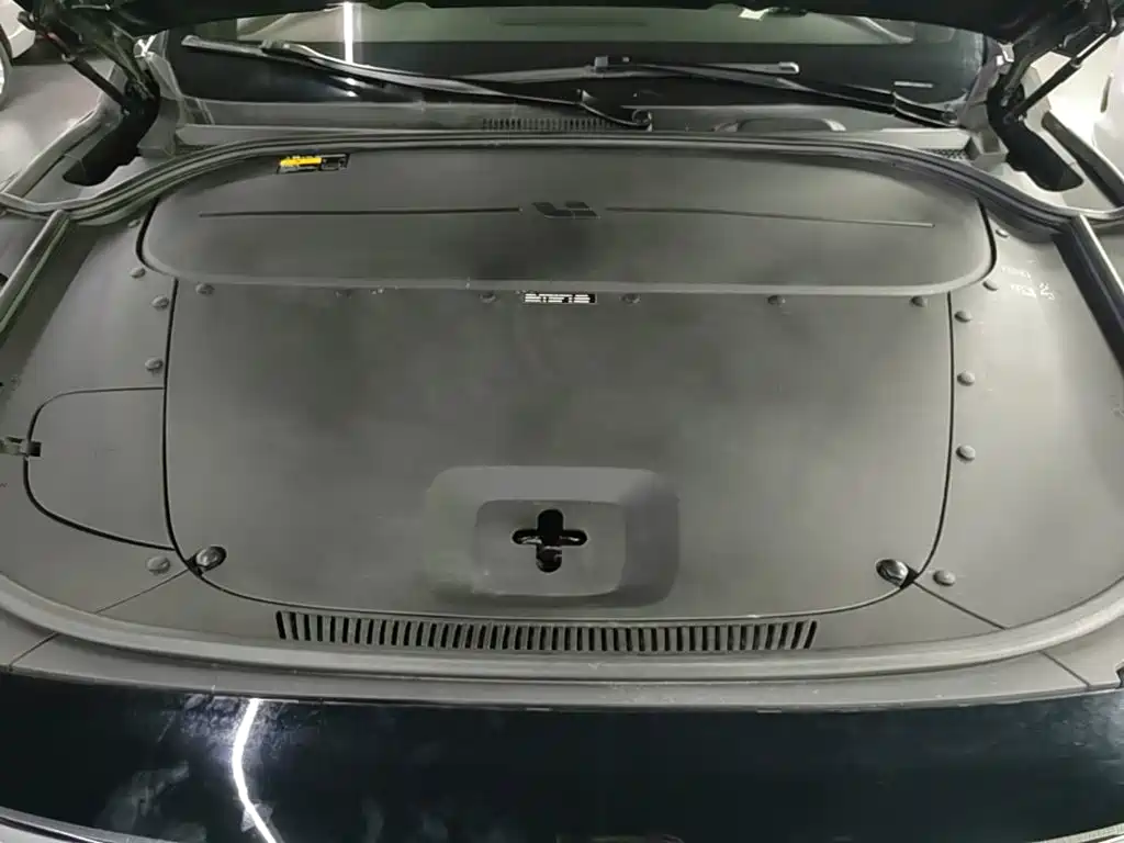 Li Auto Li ONE — миниатюра 20