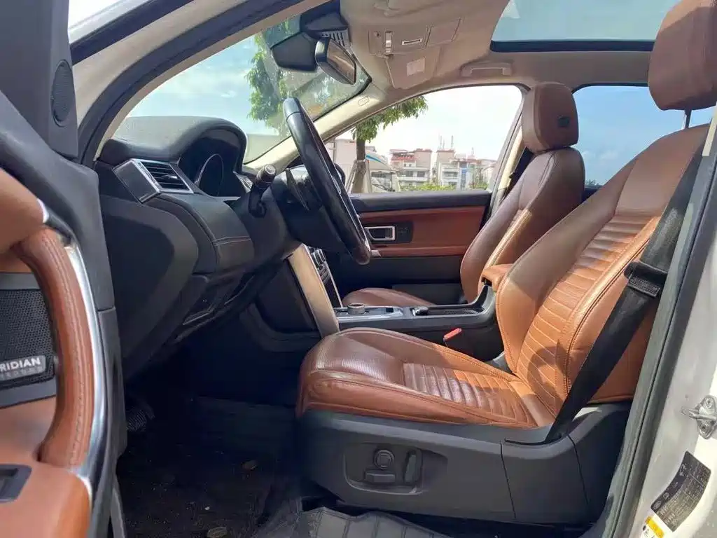 Land Rover Discovery Sport — миниатюра 6