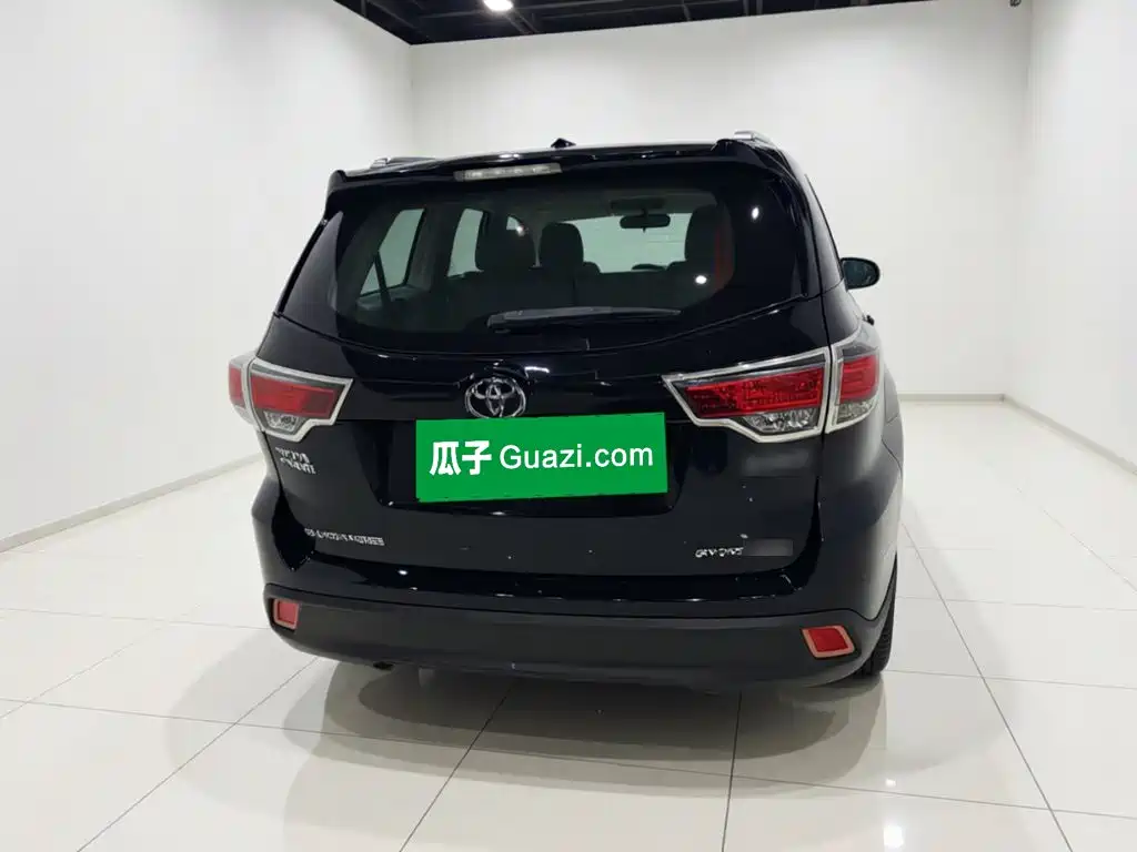 Toyota Highlander — миниатюра 5