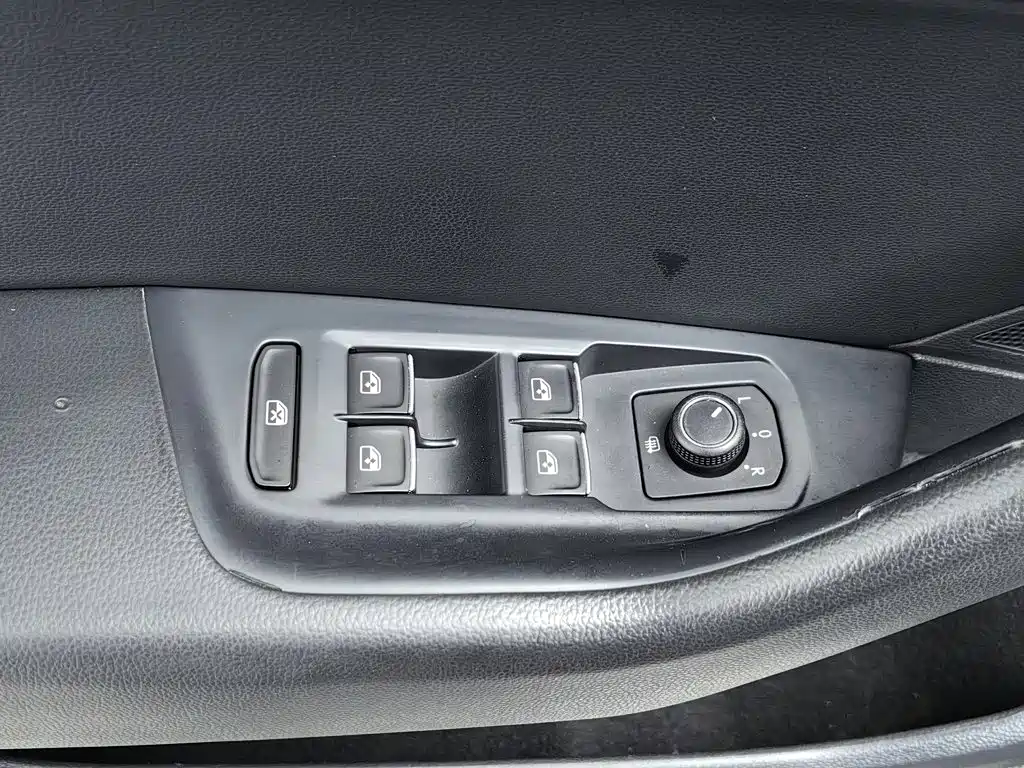Volkswagen Magotan — миниатюра 9