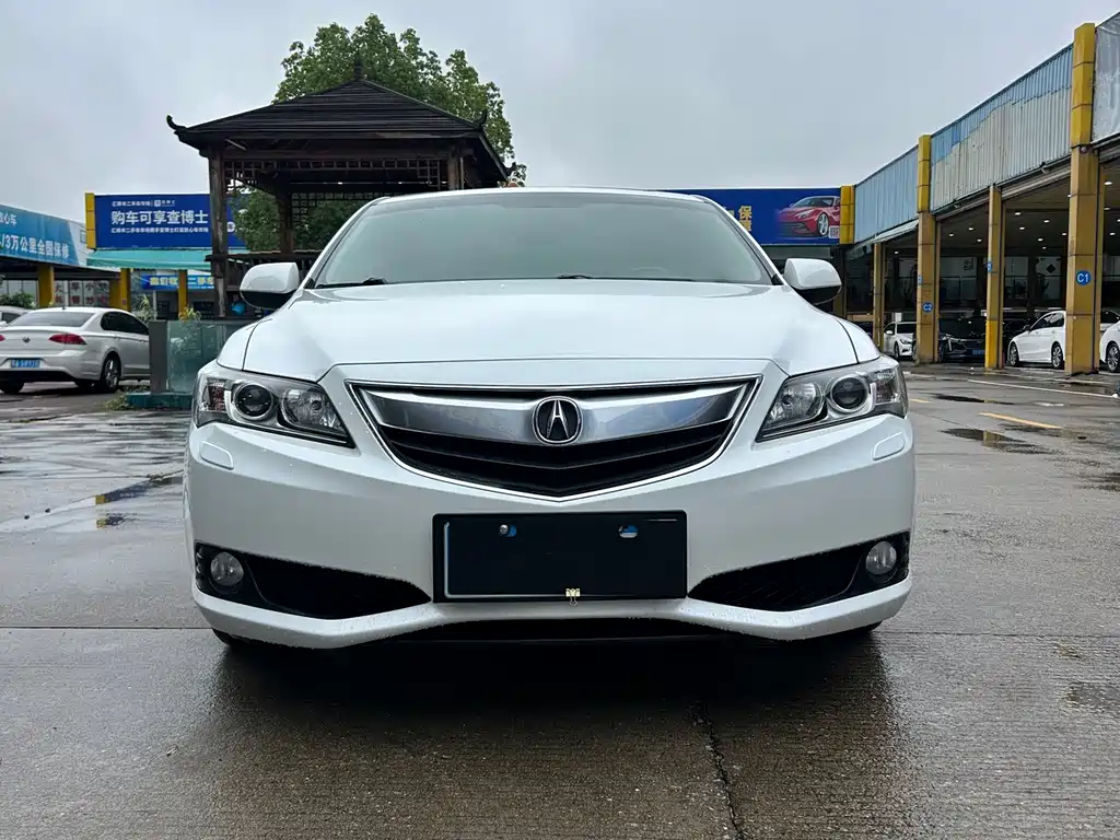 Acura ILX 2013 2.0L