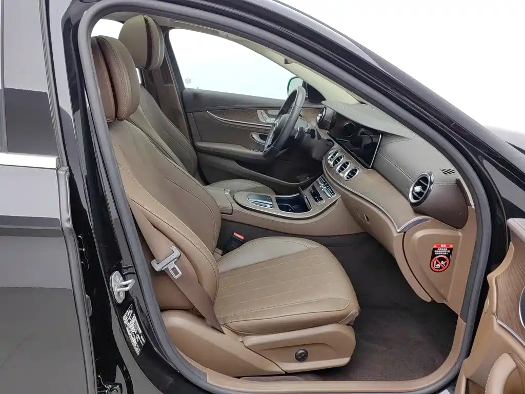 Mercedes-Benz E-Class New Energy — миниатюра 23