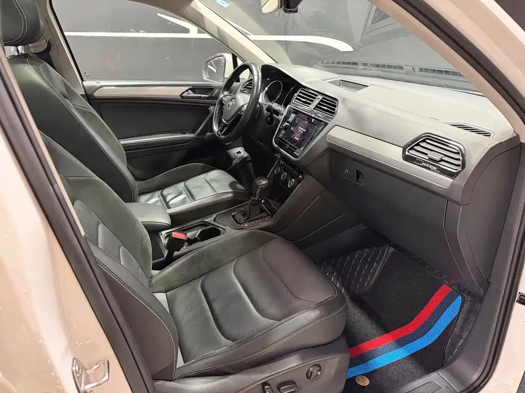 Volkswagen Tiguan L — миниатюра 6