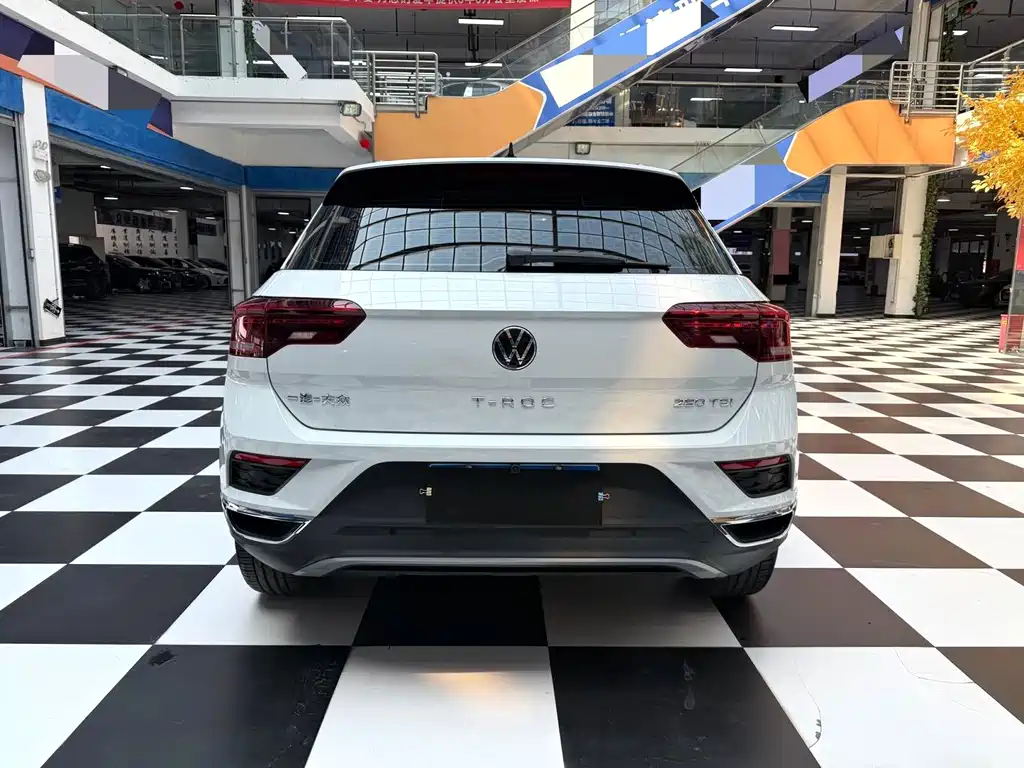 Volkswagen T-Roc — миниатюра 16