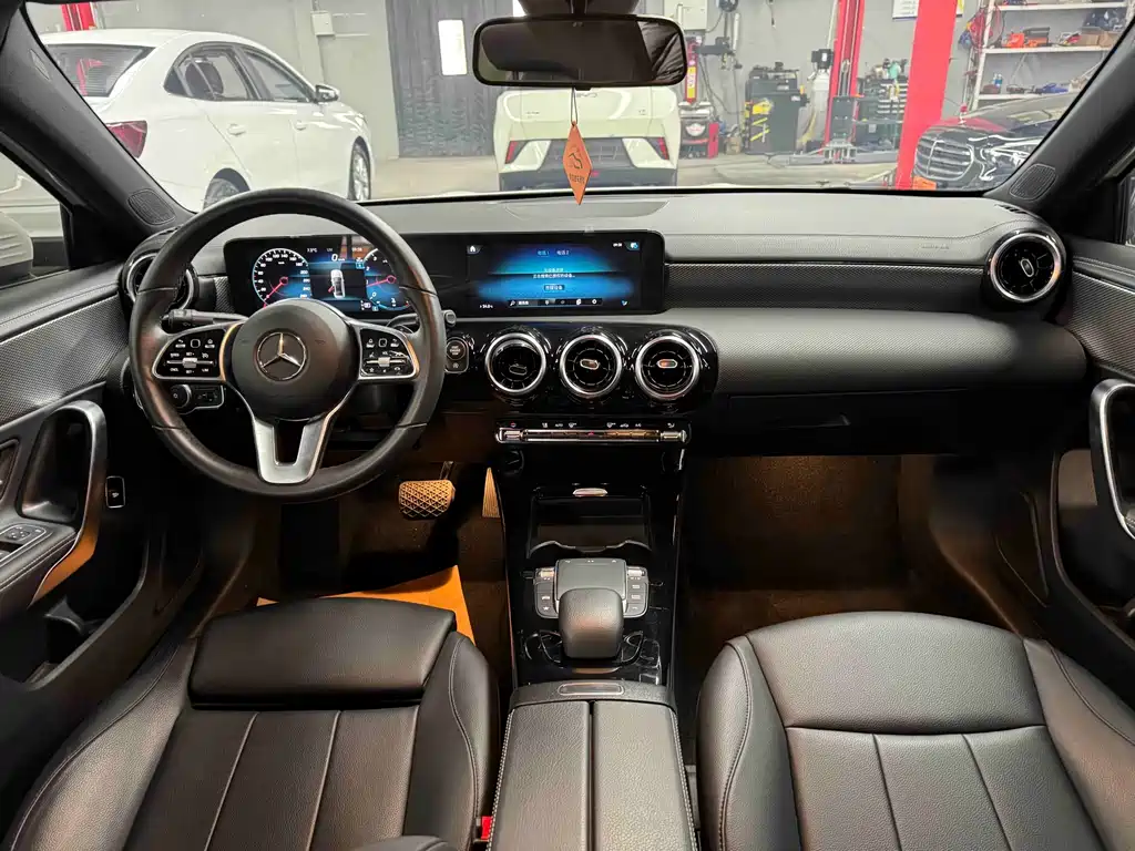 MERCEDES-BENZ A CLASS