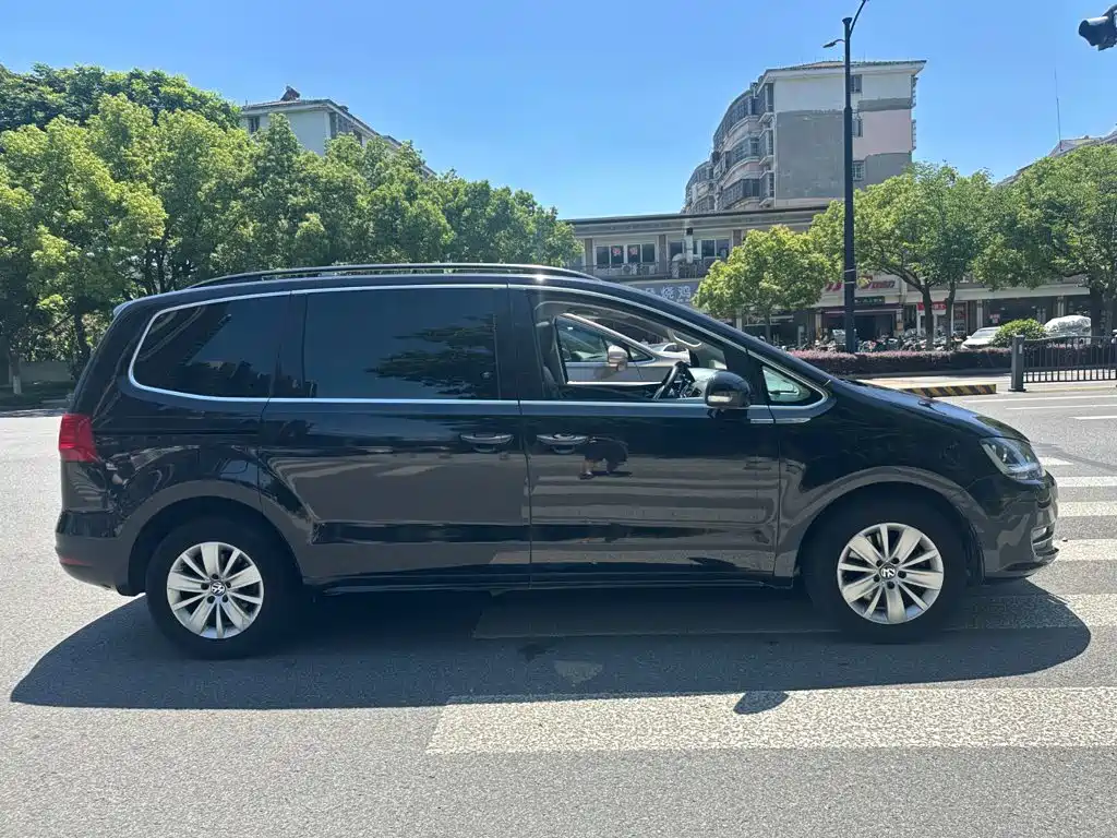 Volkswagen Sharan — миниатюра 3