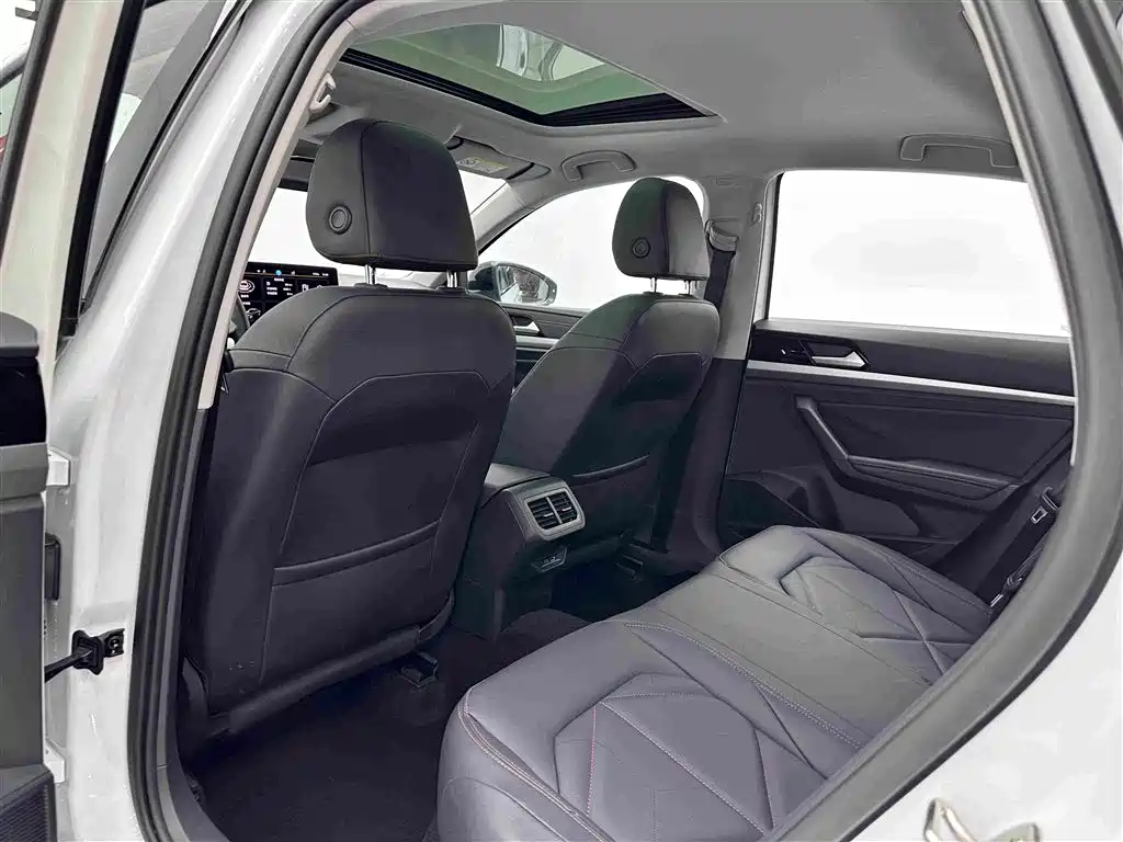 Volkswagen Lavida — миниатюра 21