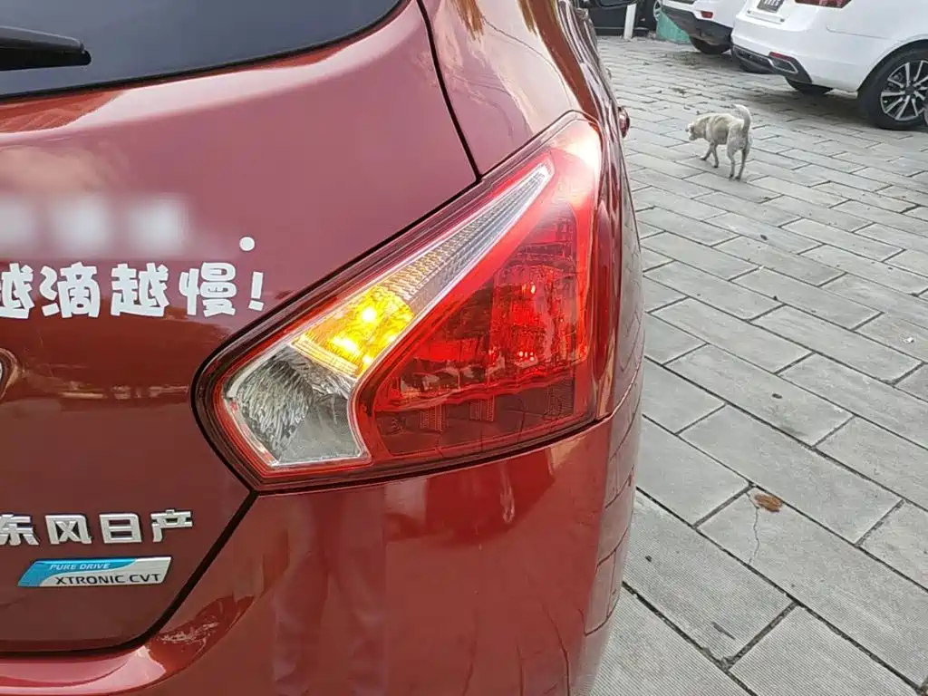 Nissan Tiida — миниатюра 8