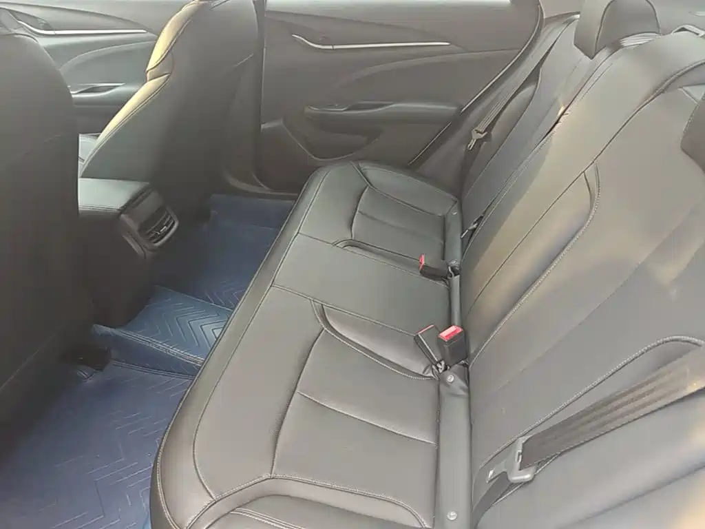 Buick Excelle — миниатюра 17