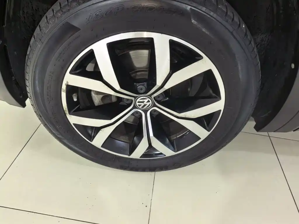 Volkswagen Teramont — миниатюра 23