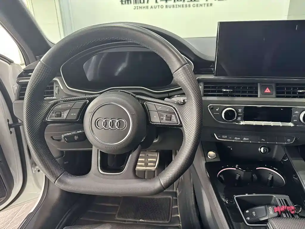Audi A4L — миниатюра 4