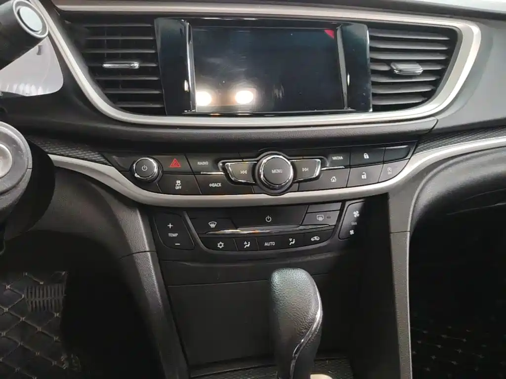 Buick Excelle — миниатюра 13