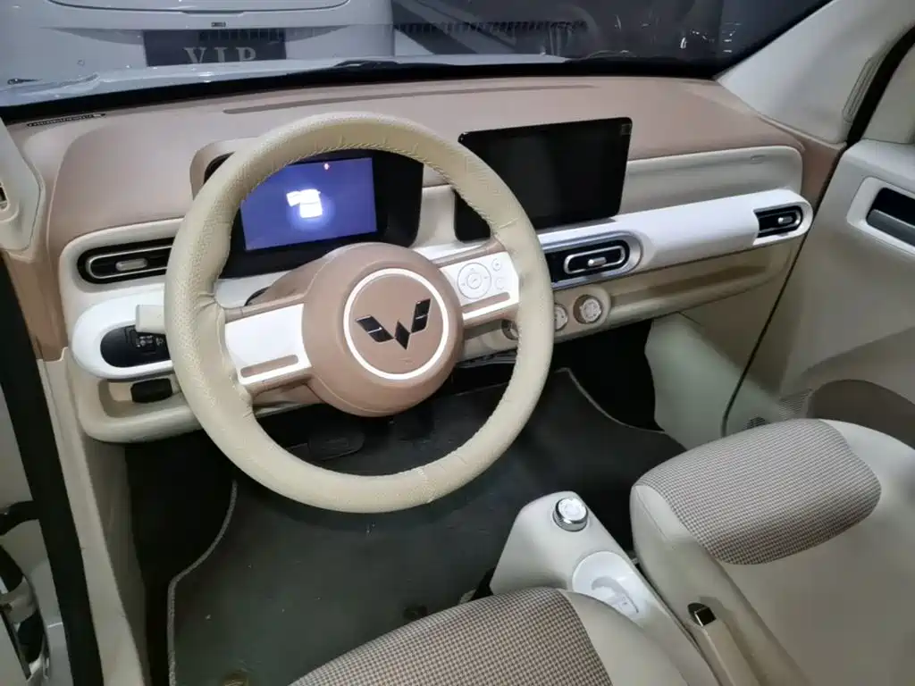 Wuling MINIEV — миниатюра 10