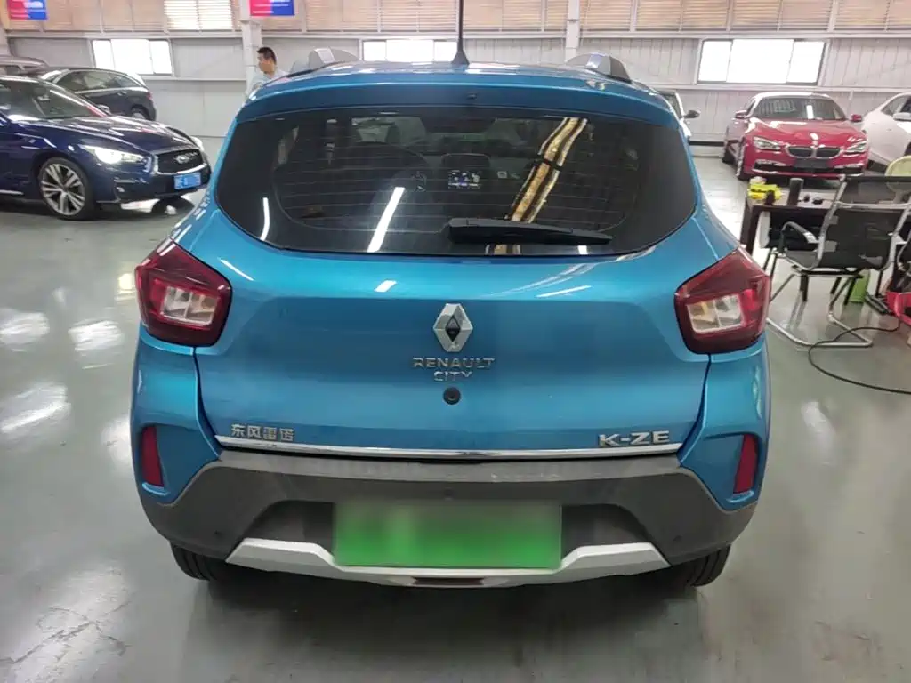 Renault City K-ZE — миниатюра 6