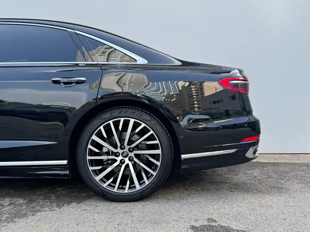 Audi A8 — миниатюра 8