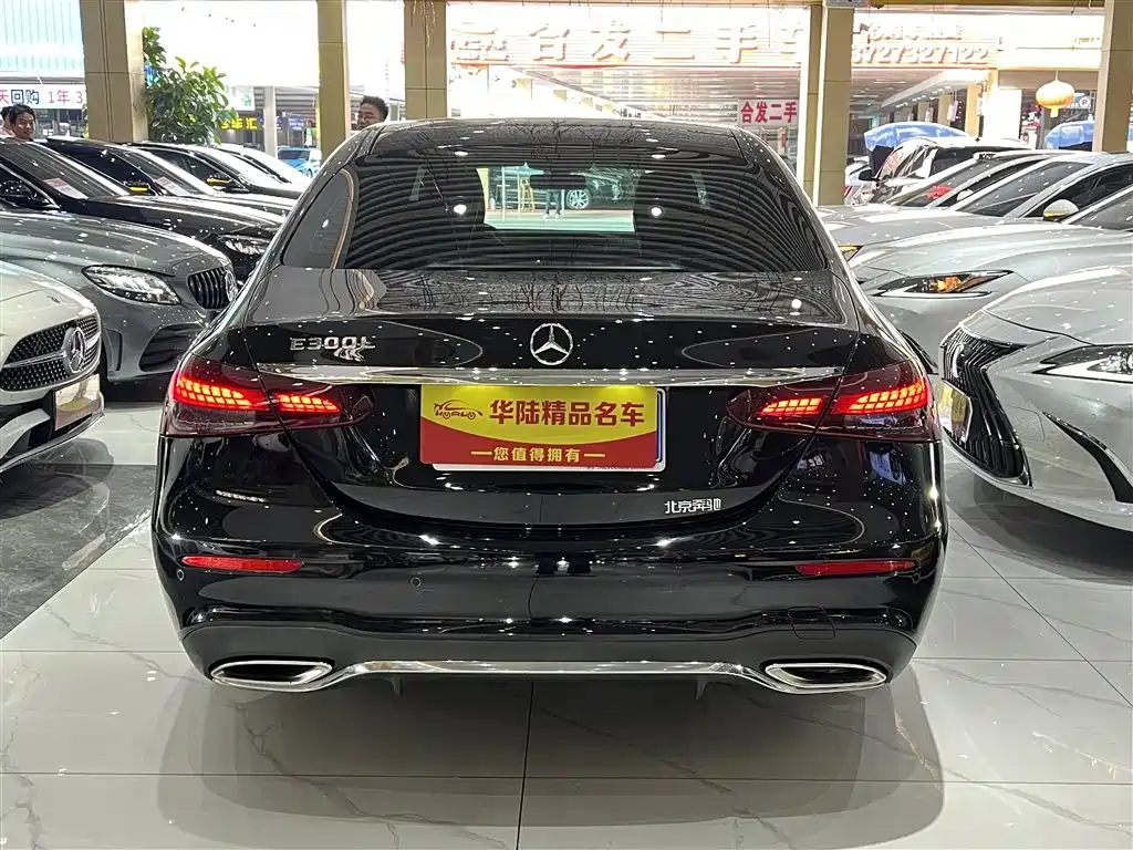 MERCEDES-BENZ E CLASS