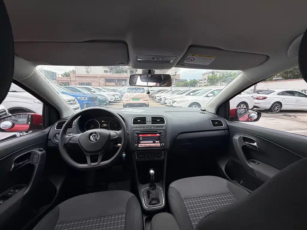 Volkswagen Polo — миниатюра 9