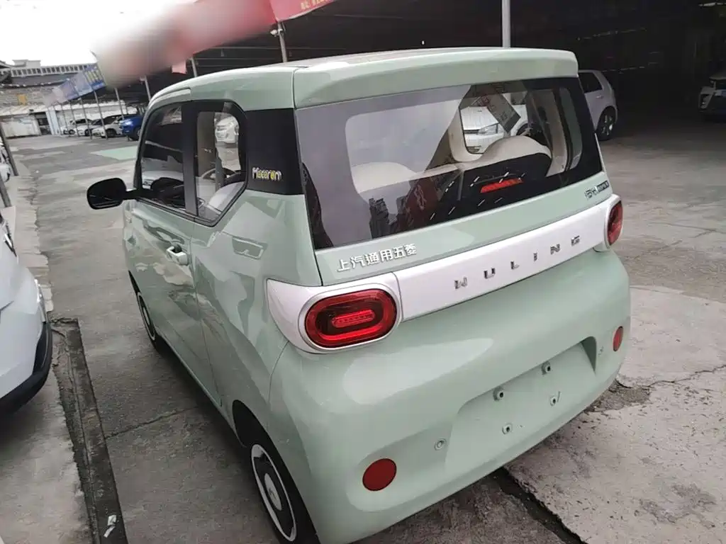 Wuling MINIEV — миниатюра 5