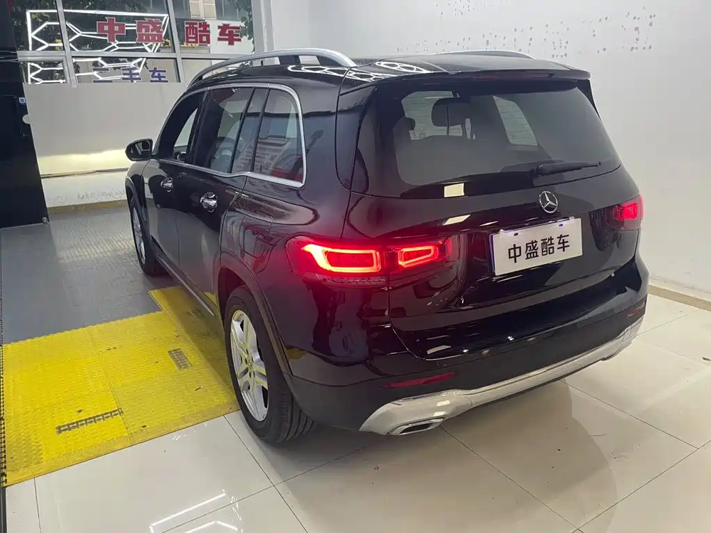 Mercedes-Benz GLB — миниатюра 4