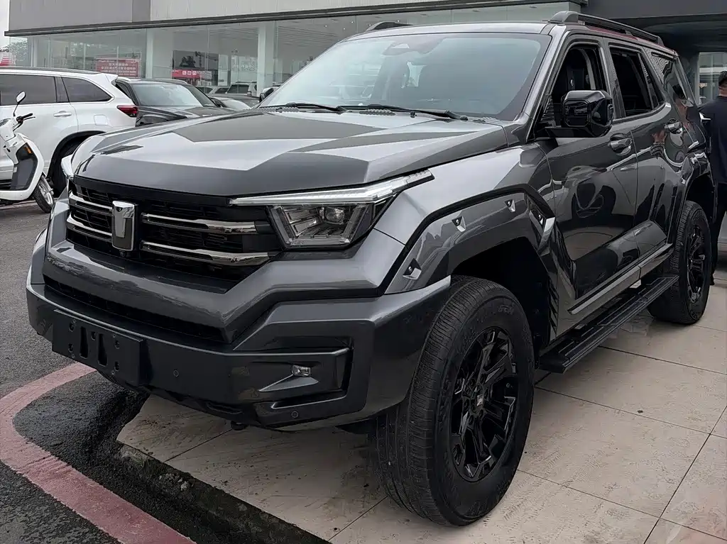 Tank 400 PHEV