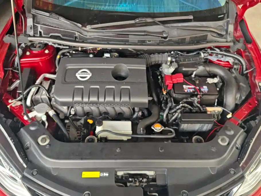 Nissan Tiida — миниатюра 10