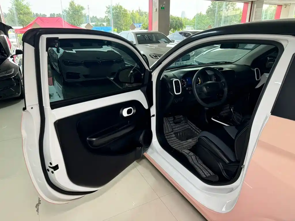 Roewe Clever — миниатюра 8