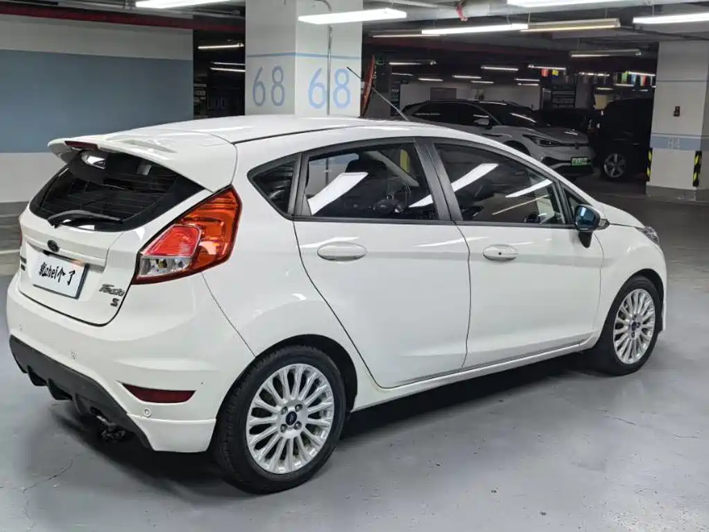 Ford Fiesta — миниатюра 10