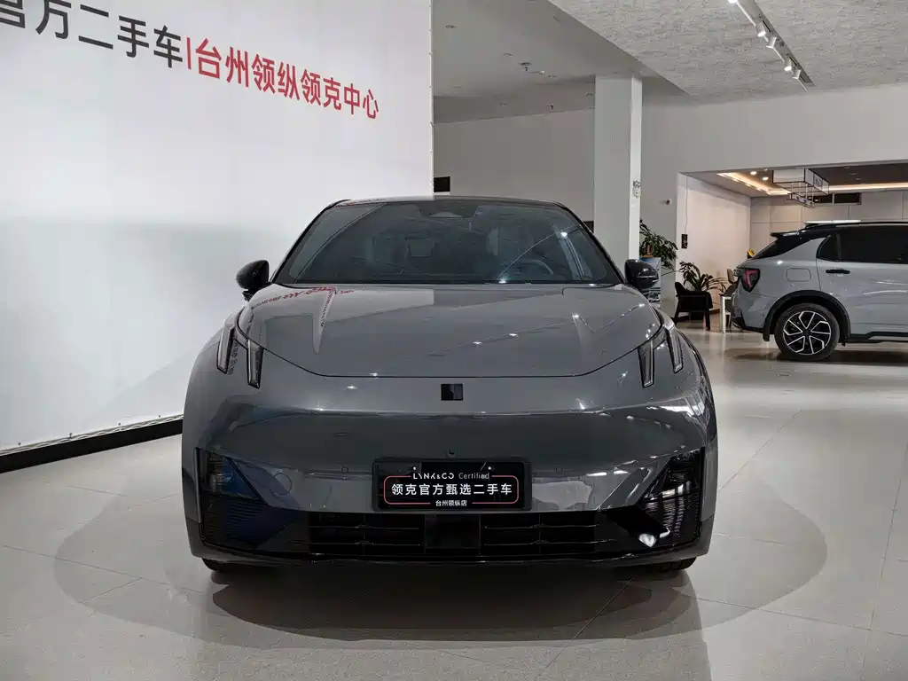 Lynk & Co 20 — миниатюра 5