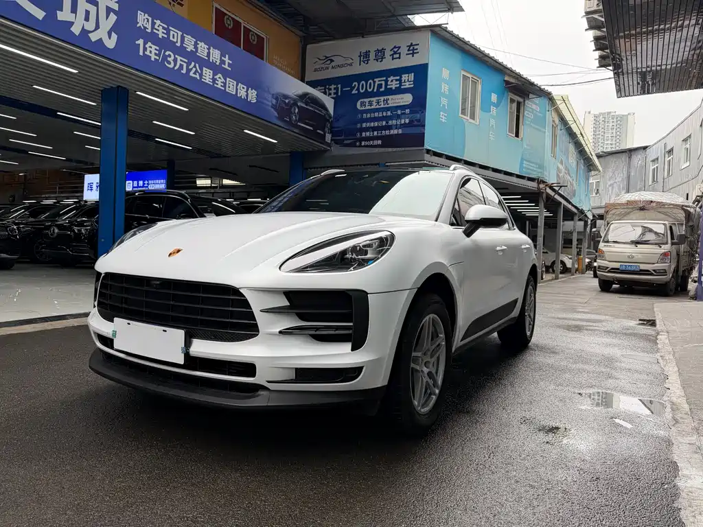 Porsche Macan 2022