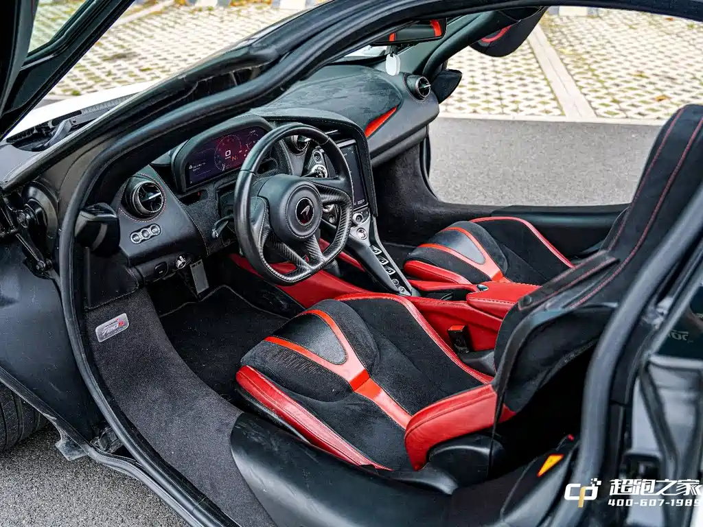 MCLAREN  720S