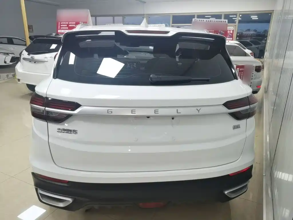Geely Binyue — миниатюра 6