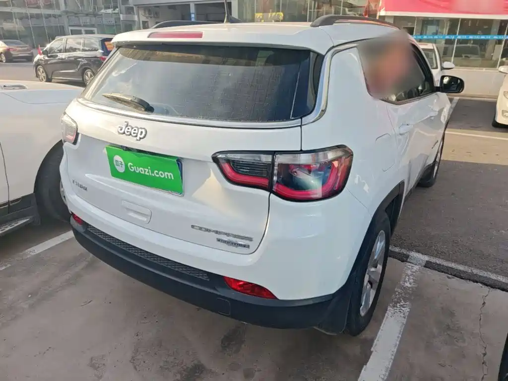 Jeep Compass — миниатюра 7