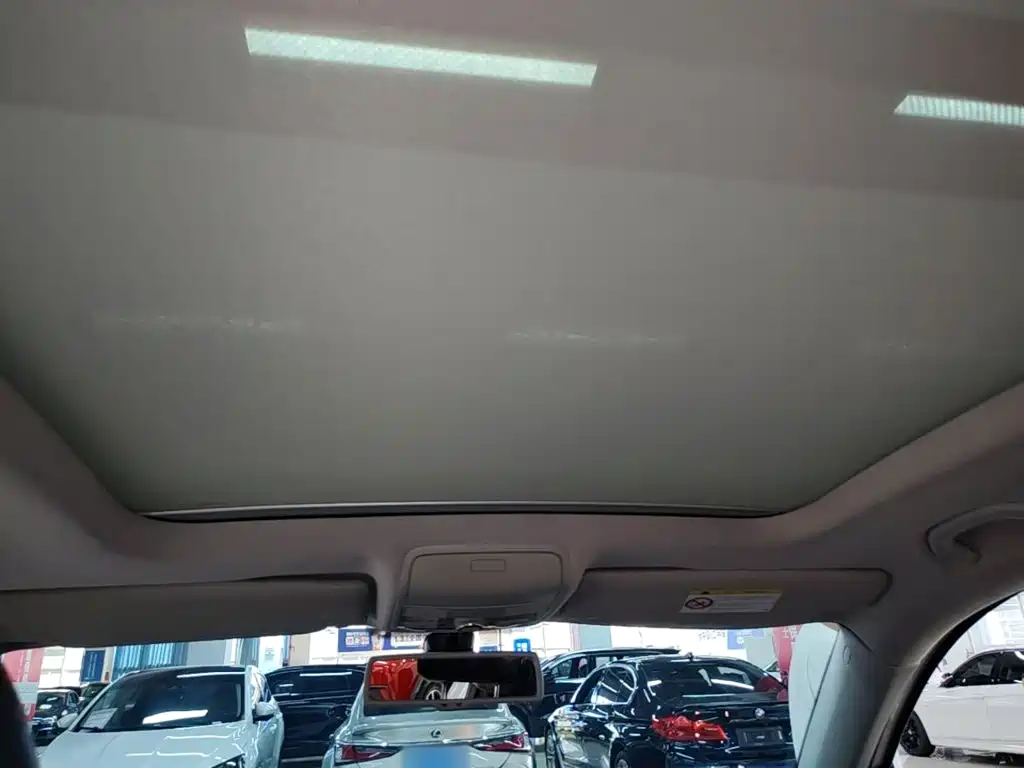 Volkswagen Tiguan — миниатюра 23