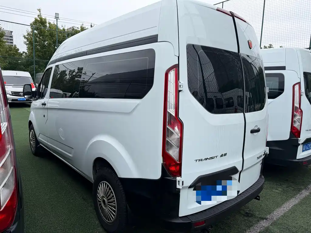Ford Transit — миниатюра 9