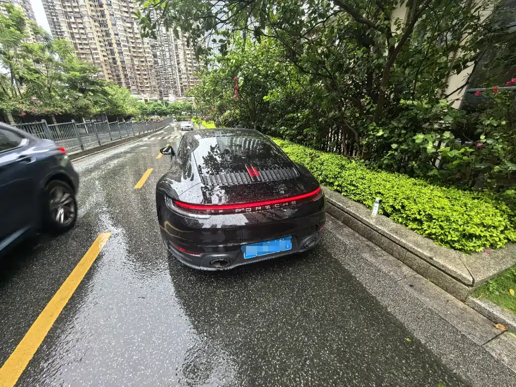 Porsche 911 2020 Carrera 3.0T