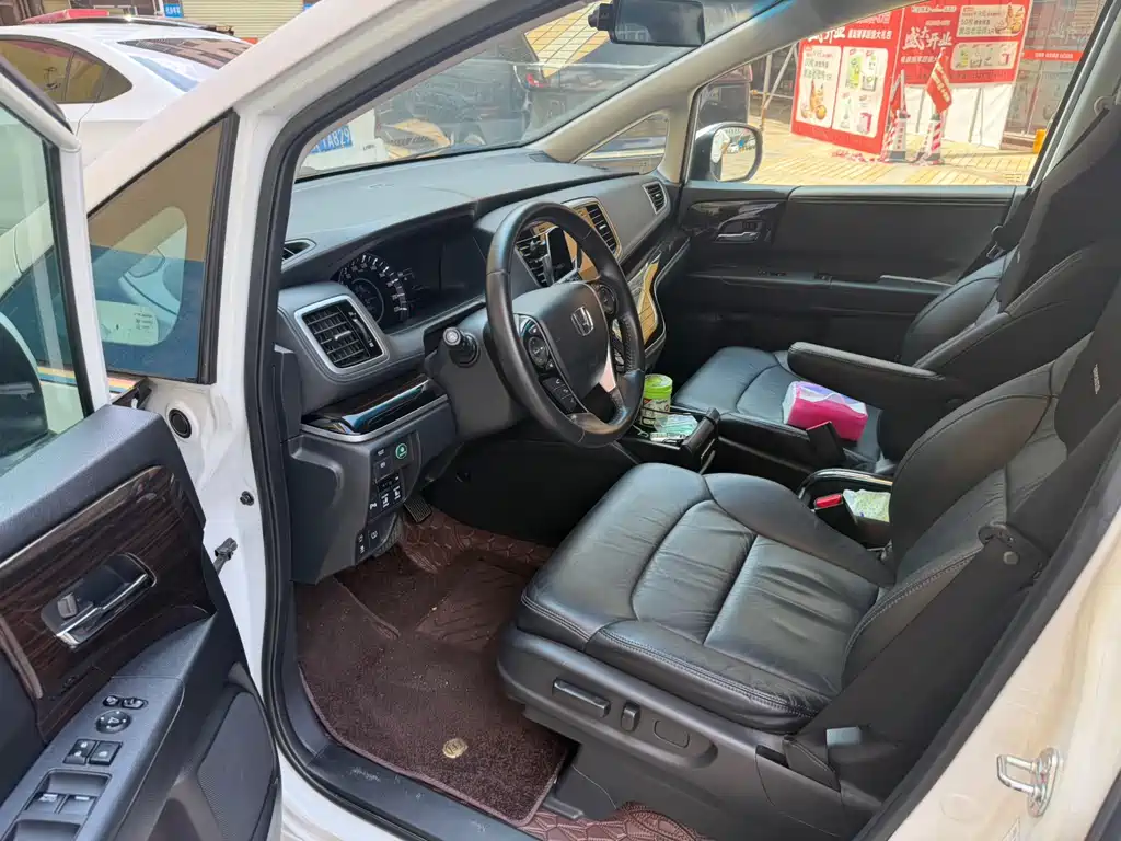 Honda Odyssey — миниатюра 7