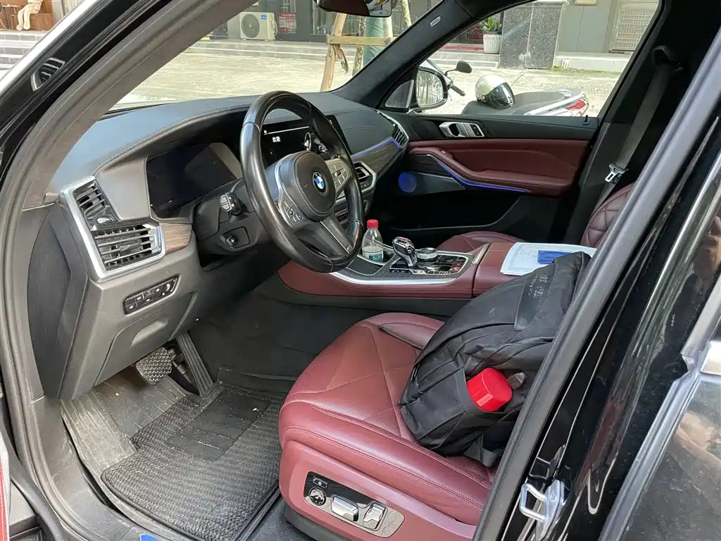 BMW X5 2022 xDrive 40Li M Sport