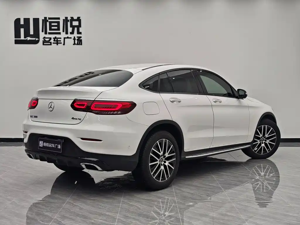 Mercedes-Benz GLC 2020 GLC 300 4MATIC SUV