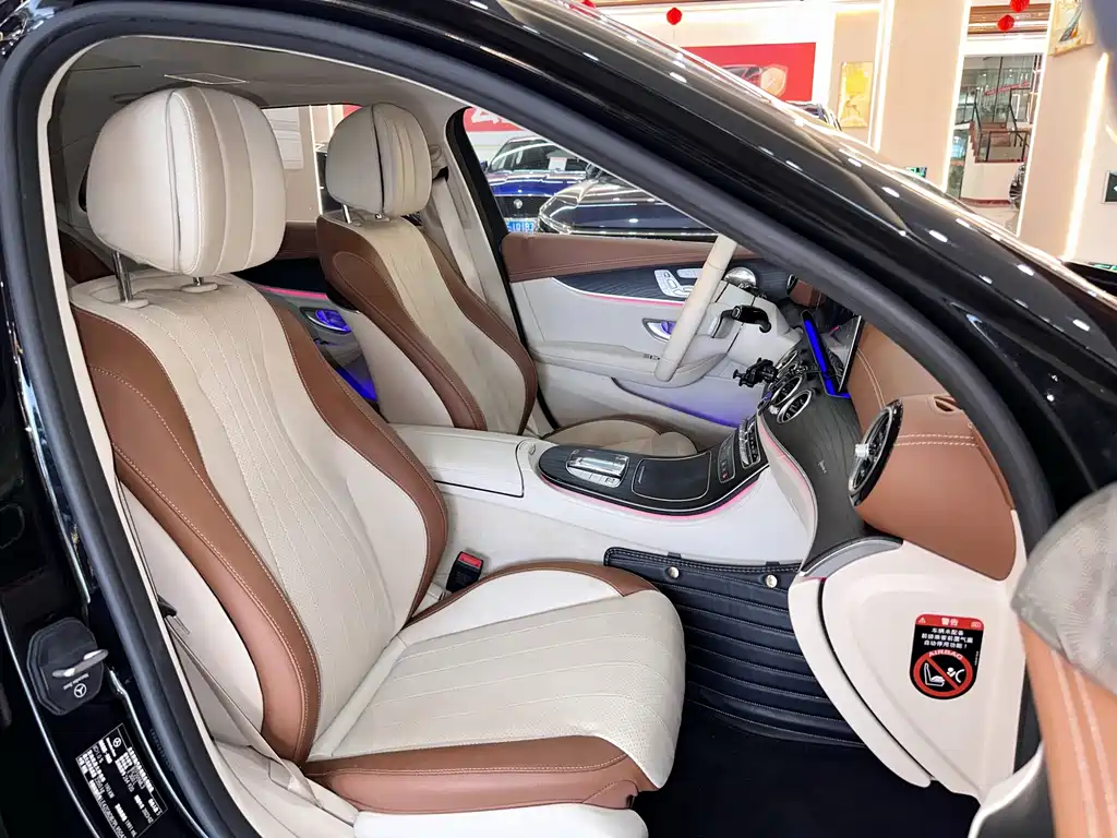 Mercedes-Benz E-Class — миниатюра 14