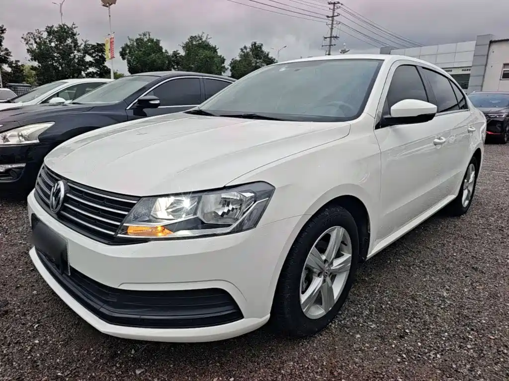 Volkswagen Lavida — миниатюра 2