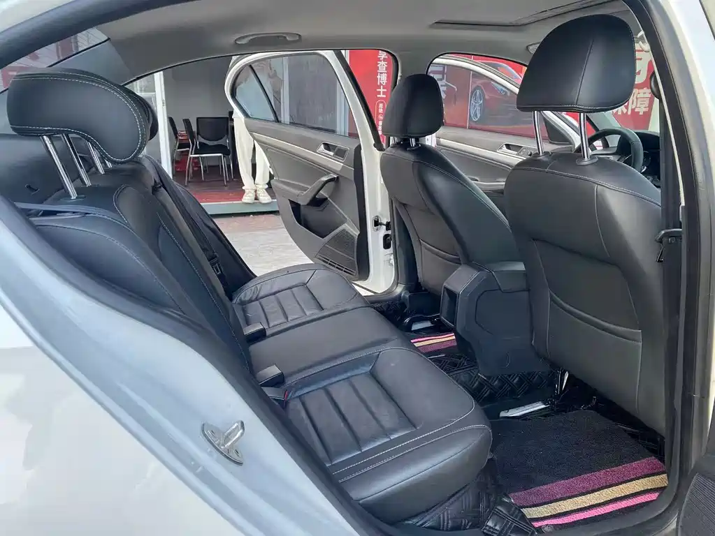 Volkswagen Lavida — миниатюра 12