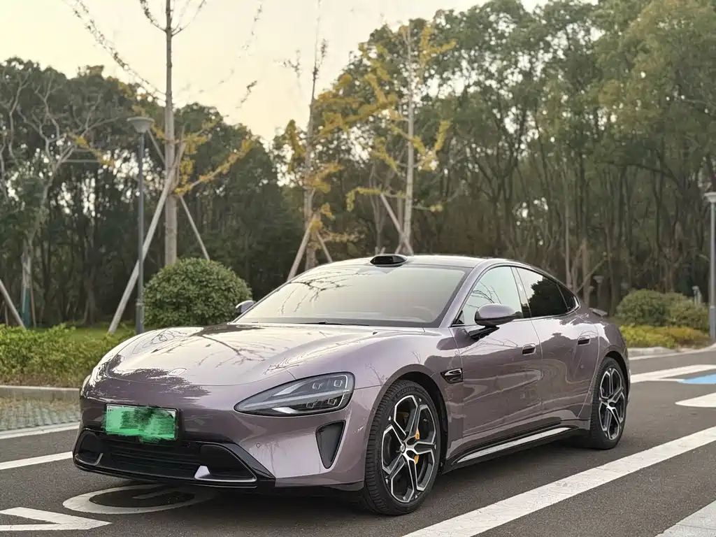 Xiaomi SU7 2024
