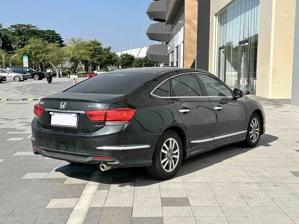 Honda Spirior — миниатюра 4