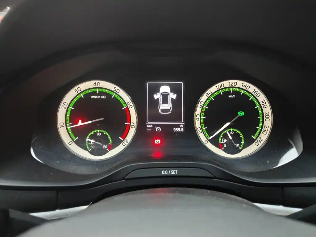 Skoda Karoq — миниатюра 12