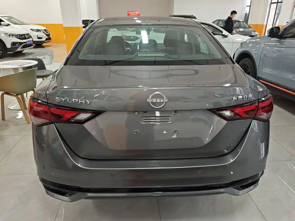Nissan Sylphy — миниатюра 6