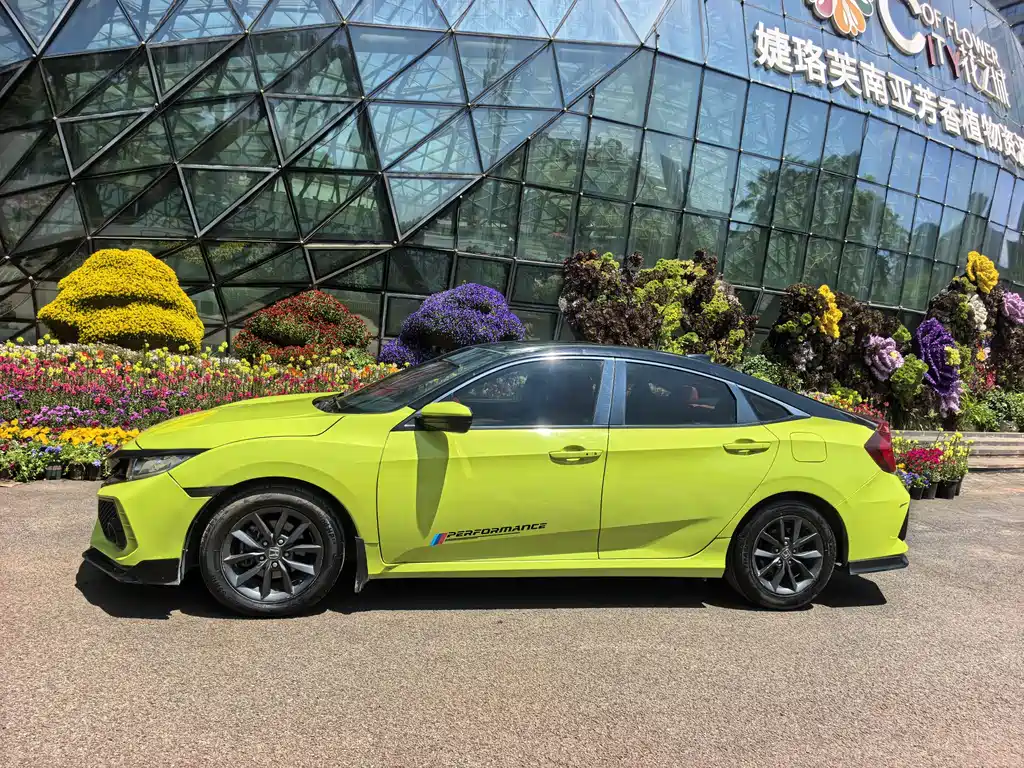 Honda Civic 2019 220TURBO CVT V