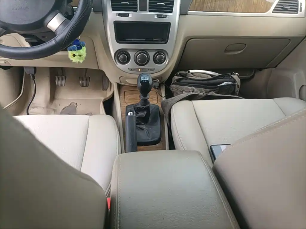 Buick Excelle — миниатюра 10