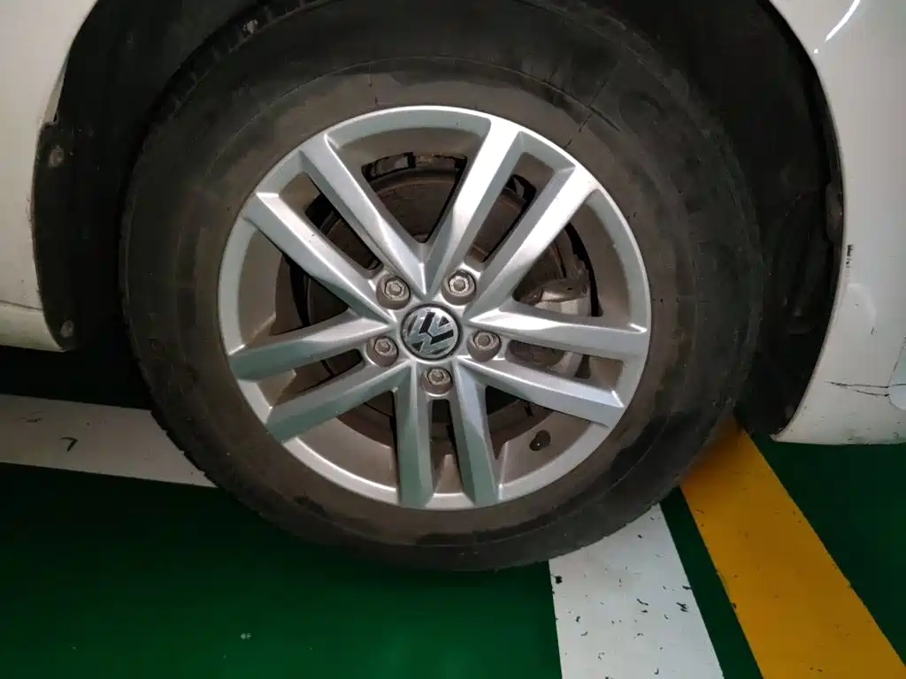 Volkswagen Santana — миниатюра 24